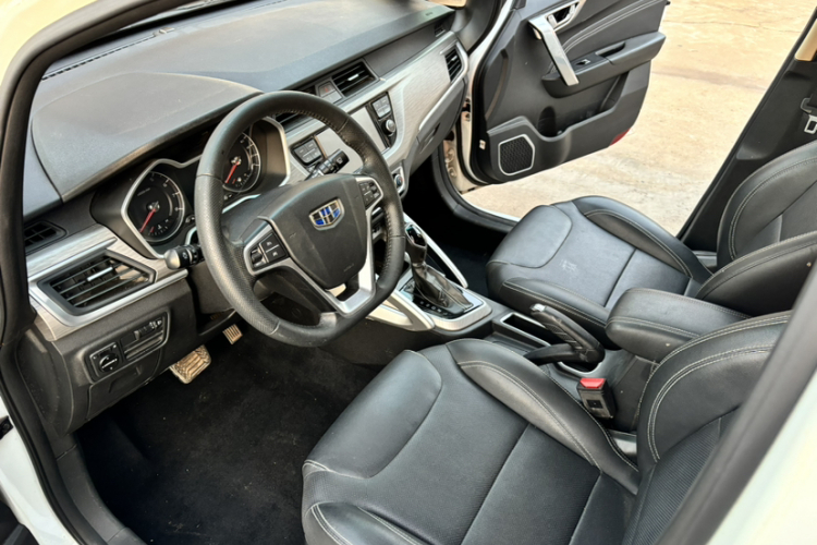 Vision X3 2018 image de voiture #5