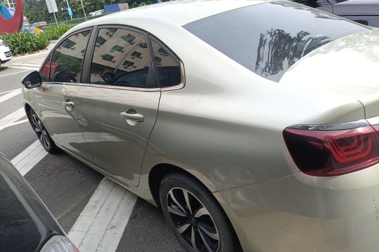 Citroen C4 C-Quatre 2017 #5 Citroen C4 C-Quatre 2017 car image #5