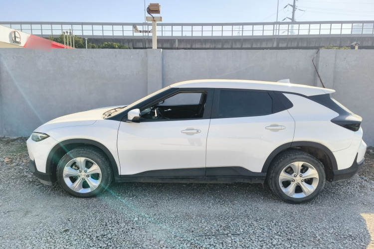 Chevrolet Charm 2023 car image #5