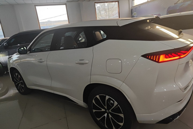 Changan UNI-Z PHEV 2025 #5 Changan UNI-Z PHEV 2025 immagine di auto #5