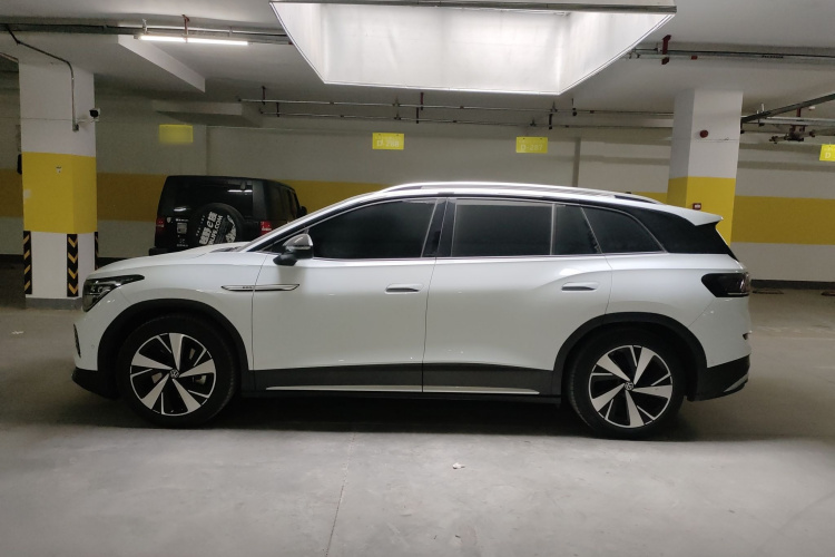 Volkswagen ID.6 X 2024 car image #5