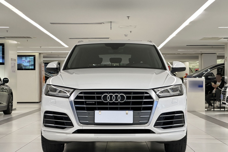 Audi Q5L 2018 imagem de carro #5