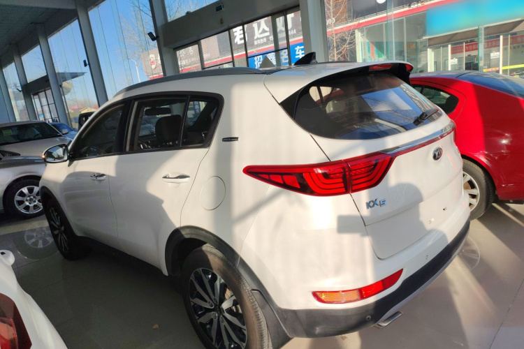 Kia KX5 2017 car image #5