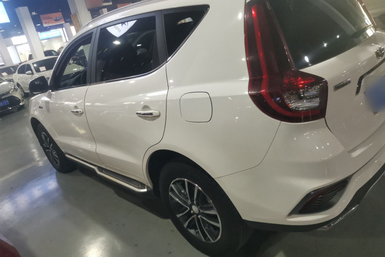 GEELY Vision X6 2019 #5 GEELY Vision X6 2019 car image #5