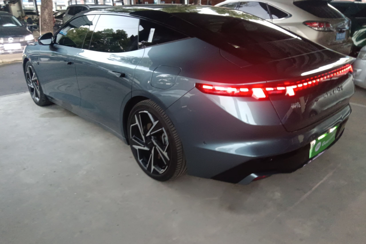 Lynk & Co 2024 #5 Lynk & Co 2024 immagine di auto #5