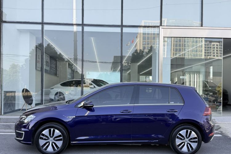 Volkswagen Golf Pure Electric 2020 #5 Volkswagen Golf Pure Electric 2020 car image #5