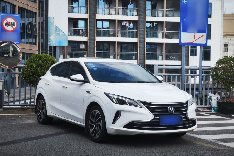 Changan Eado XT 2018 #5 Changan Eado XT 2018 immagine di auto #5