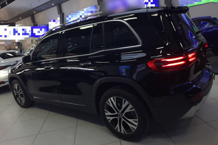 Mercedes-Benz GLB Class 2025 car image #5