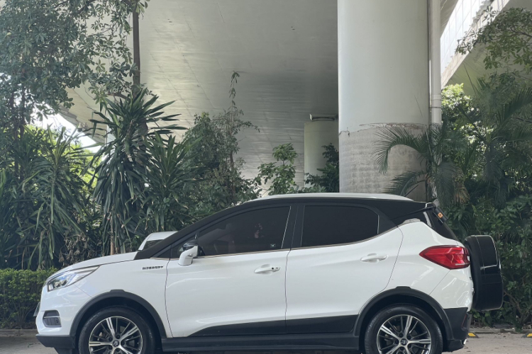 BYD Yuan New Energy 2020 #5 BYD Yuan New Energy 2020 immagine di auto #5