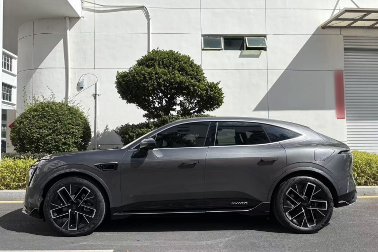 阿维塔 阿维塔11 2024 汽车图片 #5