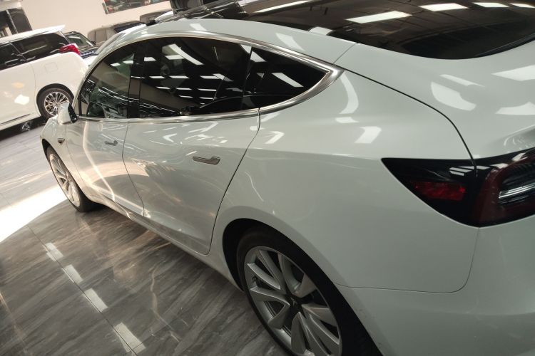 Tesla Model 3 2020 #5 Tesla Model 3 2020 صورة سيارة #5