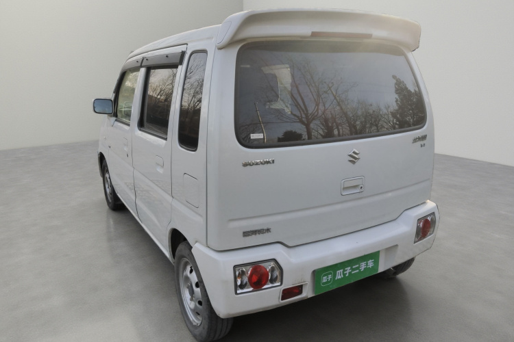 Suzuki Wagon R 2017 imagem de carro #5