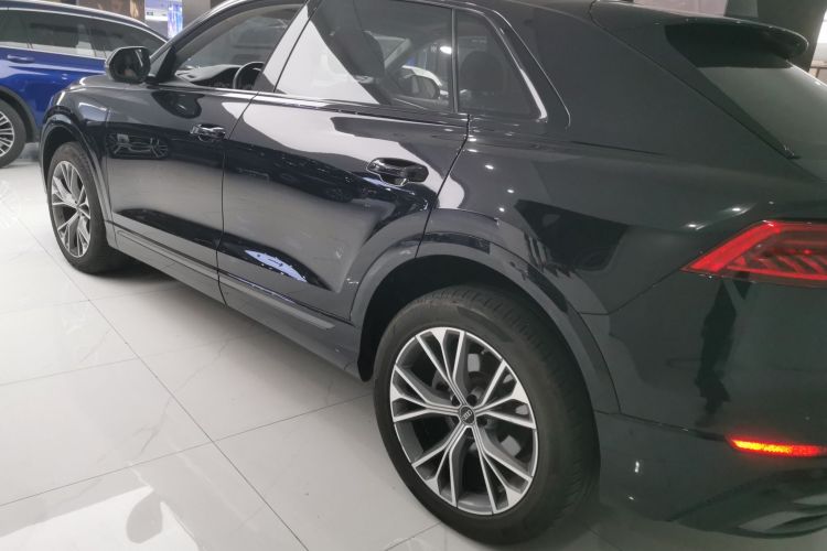 Audi Q8 2021 immagine di auto #5