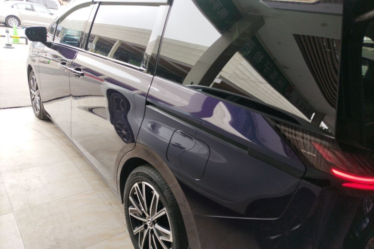 GAC Trumpchi E8 New Energy 2023 car image #5