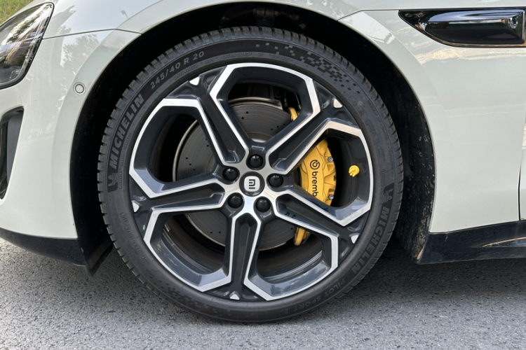 MI SU7 2025 car image #5