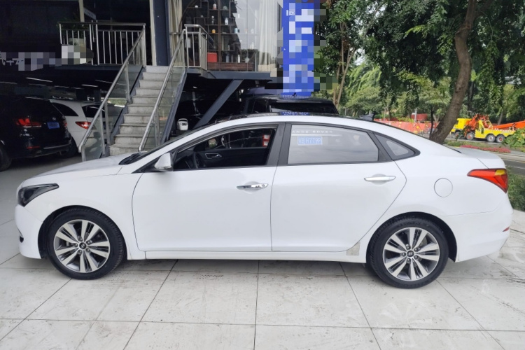 Hyundai Mistra 2016 #5 Hyundai Mistra 2016 car image #5