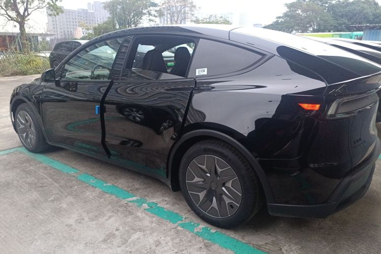 特斯拉 Model Y L 2025 汽车图片 #5