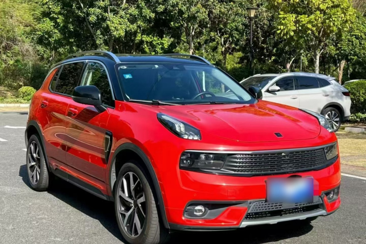 Lynk & Co 01 2018 #5 Lynk & Co 01 2018 car image #5