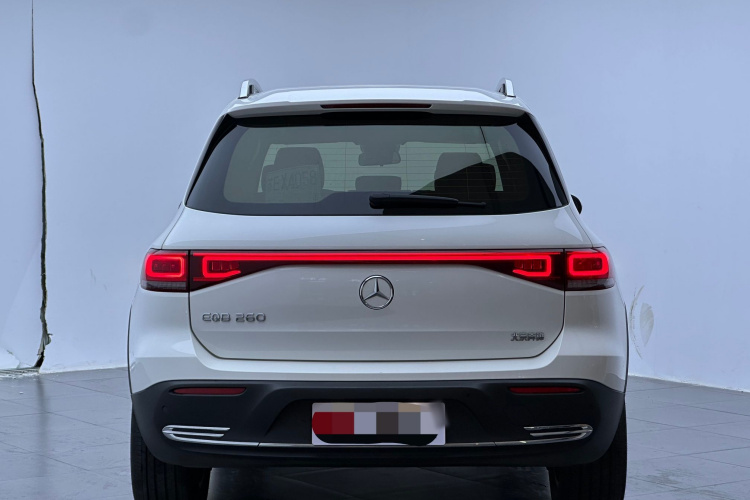 Mercedes-Benz EQB Class 2024 car image #5