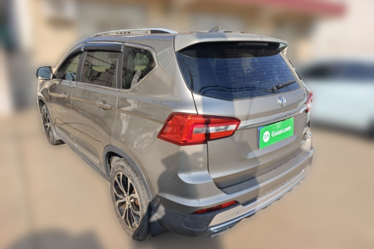 Forthing JOYEAR X5 2017 image de voiture #5