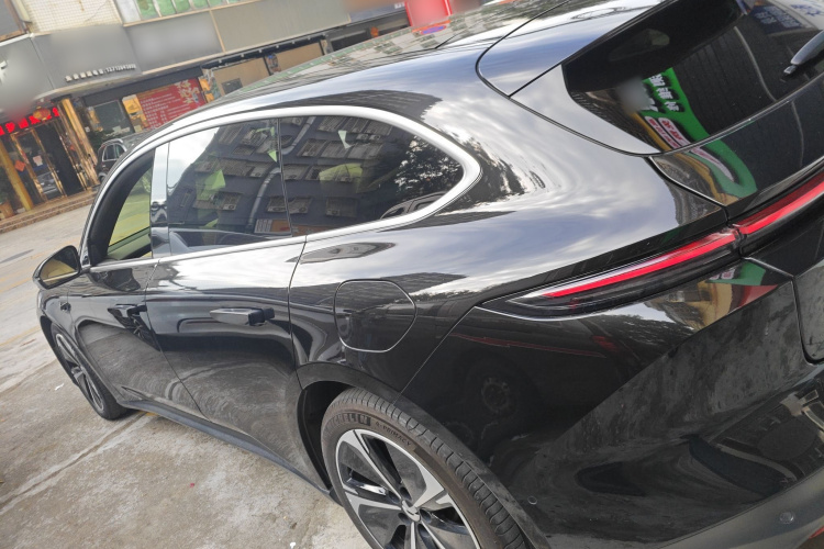 NIO ET5 2025 car image #5