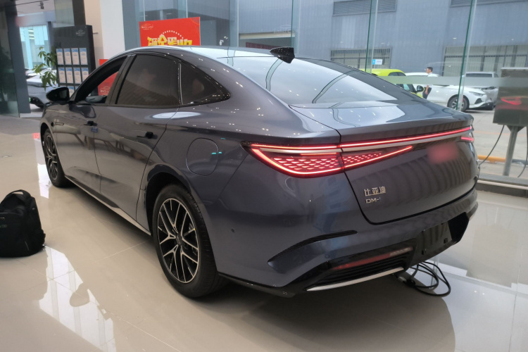 BYD Seal 07 DM-i 2025 car image #5