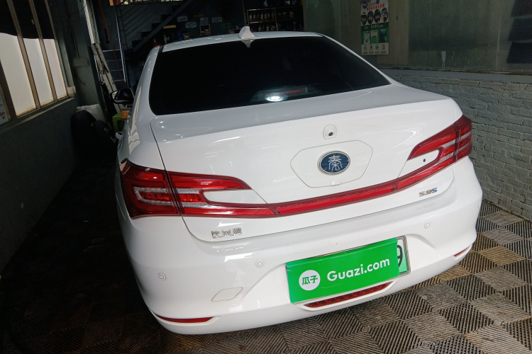 BYD Qin New Energy 2018 car image #5