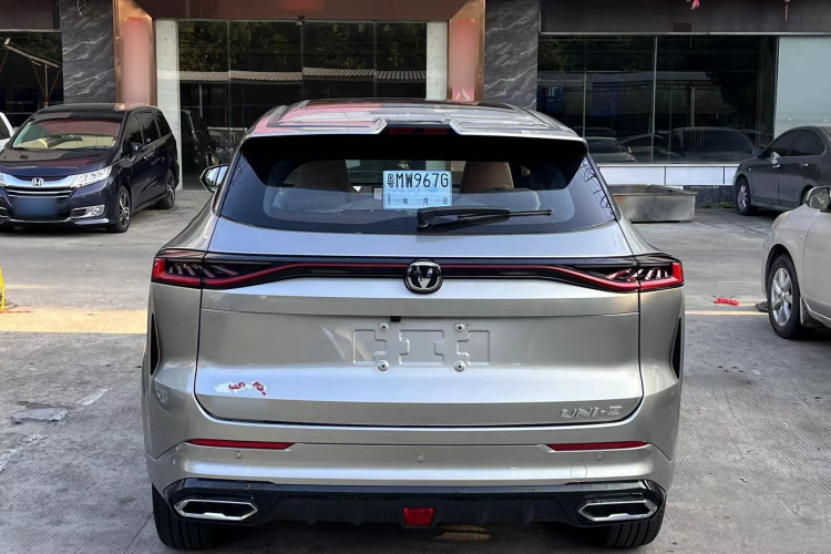 Changan UNI-Z PHEV 2025 car image #5