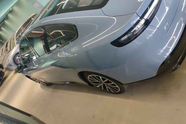 零跑汽车 零跑B01 2025 汽车图片 #5