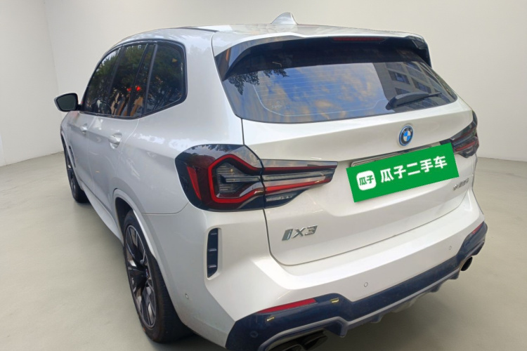 BMW iX3 2023 car image #5