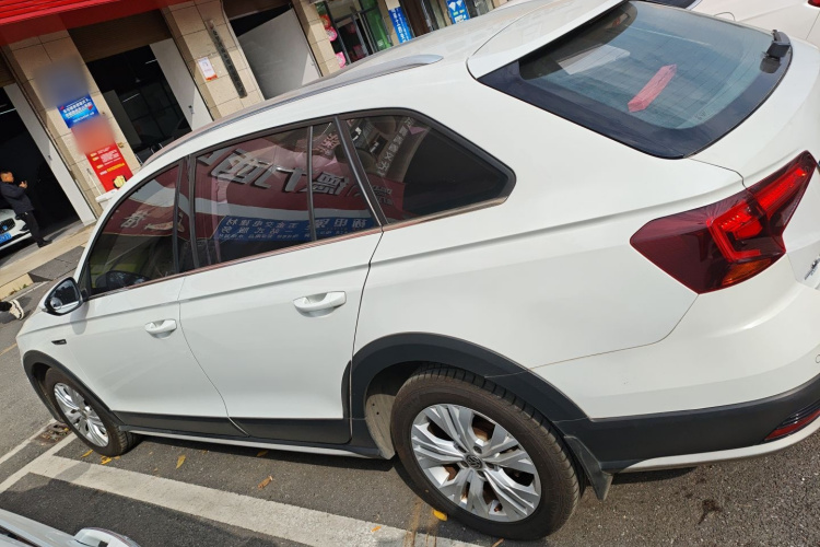 Volkswagen C-Trek 2018 immagine di auto #5