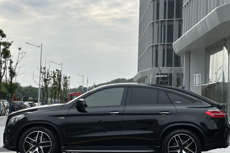 Mercedes-Benz GLE Coupe AMG 2017 #5 Mercedes-Benz GLE Coupe AMG 2017 car image #5