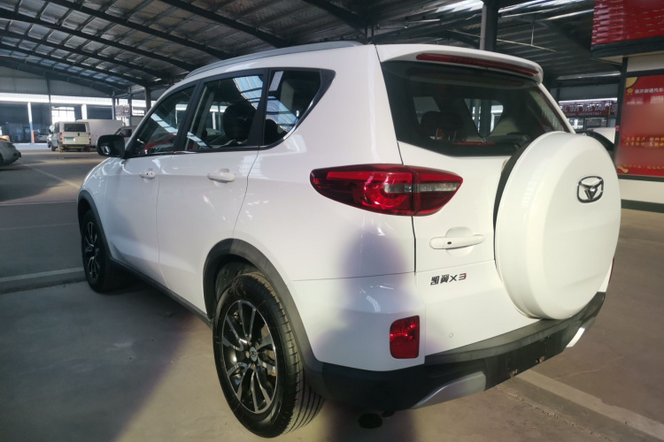 Kaiyi X3 2017 #5 Kaiyi X3 2017 car image #5