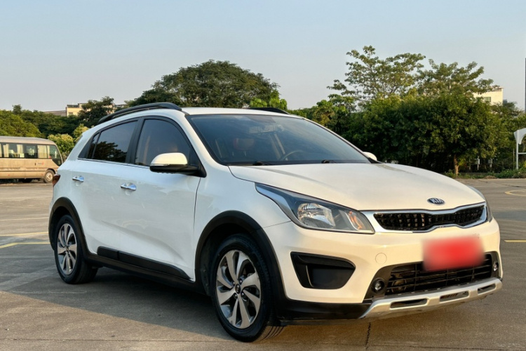 Kia Rio Cross 2018 car image #5