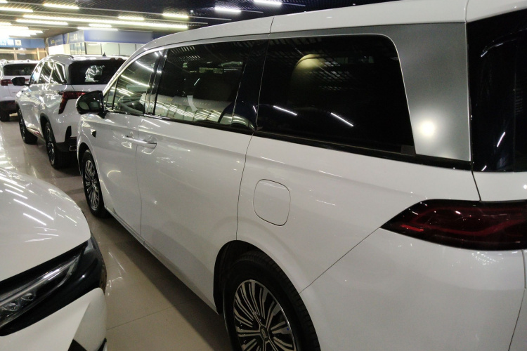 BYD Xia 2024 #5 BYD Xia 2024 immagine di auto #5