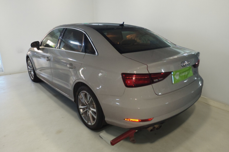 Audi A3 2018 car image #5