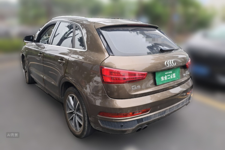 Audi Q3 2018 car image #5