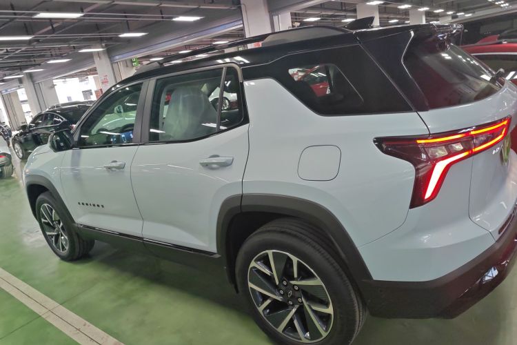 Chevrolet Equinox Plus 2025 #5 Chevrolet Equinox Plus 2025 car image #5