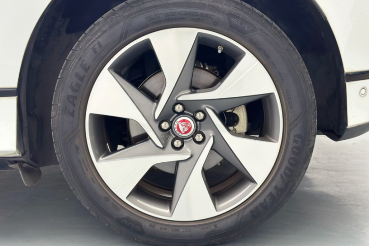 2020 car image #5