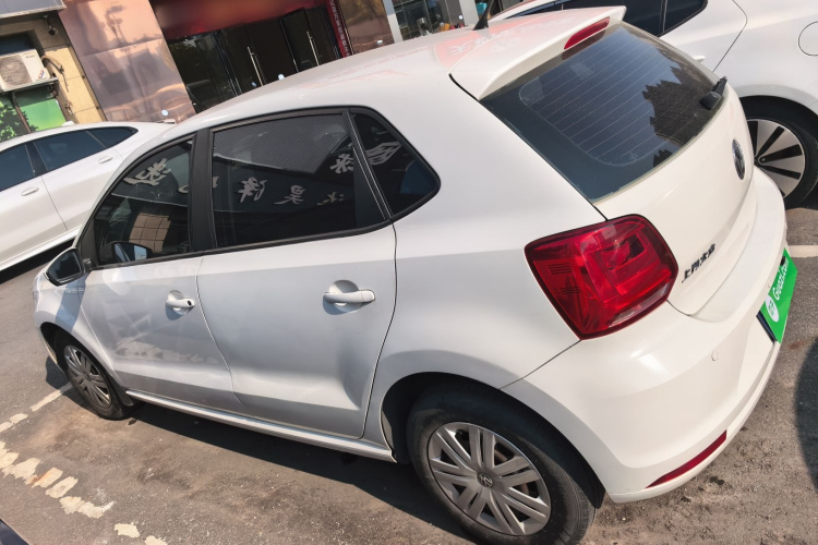 Polo 2016 image de voiture #5