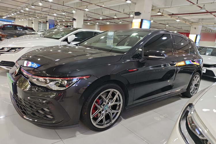 Volkswagen GolfGTI 2022 car image #5