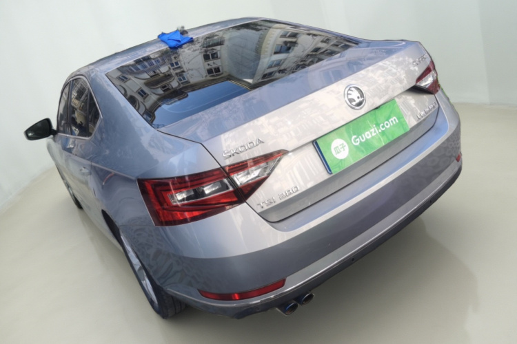 Skoda Superb 2017 #5 Skoda Superb 2017 car image #5