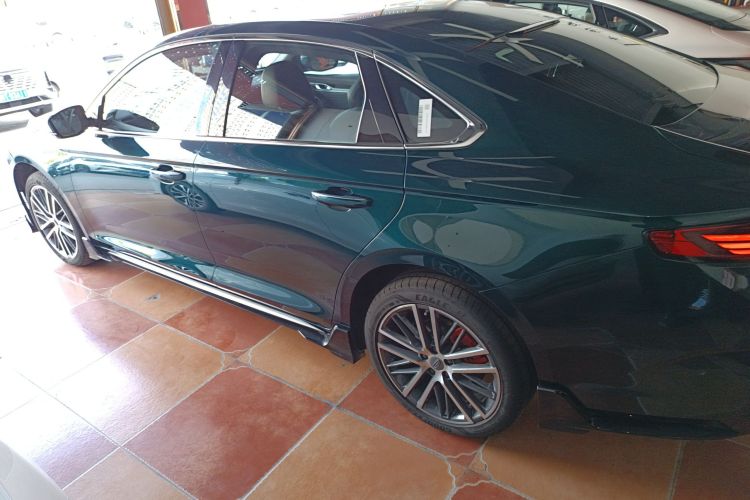 Preface 2023 #5 Preface 2023 immagine di auto #5