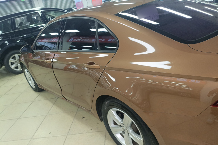 Volkswagen Lamando 2016 immagine di auto #5