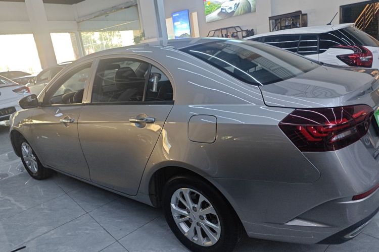 GEELY Emgrand 2022 car image #5