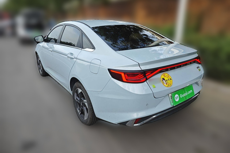 GEELY Emgrand L HiP 2023 car image #5