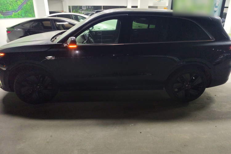 Li L6 2024 image de voiture #5