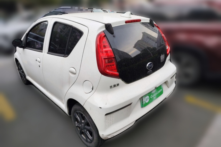 BYD e1 2019 #5 BYD e1 2019 car image #5