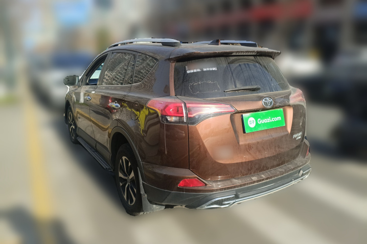 RAV4 2016 car image #5