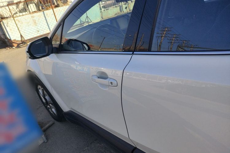 Toyota C-HR EV 2021 immagine di auto #5